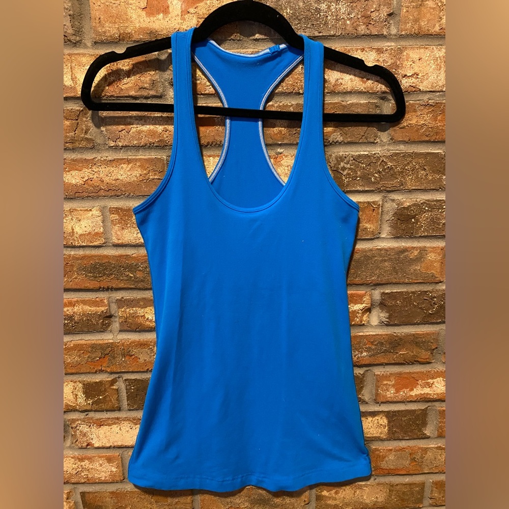 Lululemon size 4 tank top blue